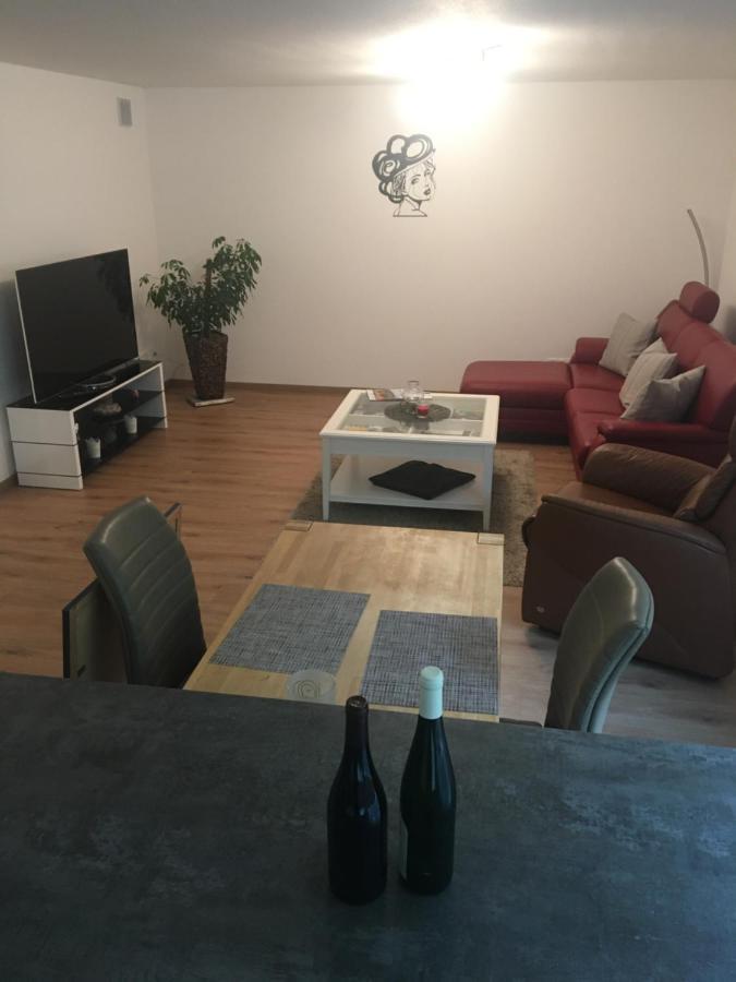 Neuried  Peter'S Ferienwohnung Im Souterrain מראה חיצוני תמונה